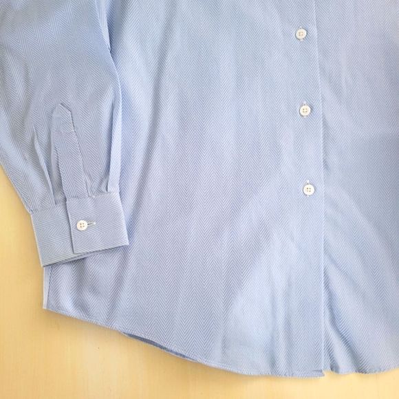 Talbots Blue Womans Button Up Shirt Size 10 - Picture 5 of 6